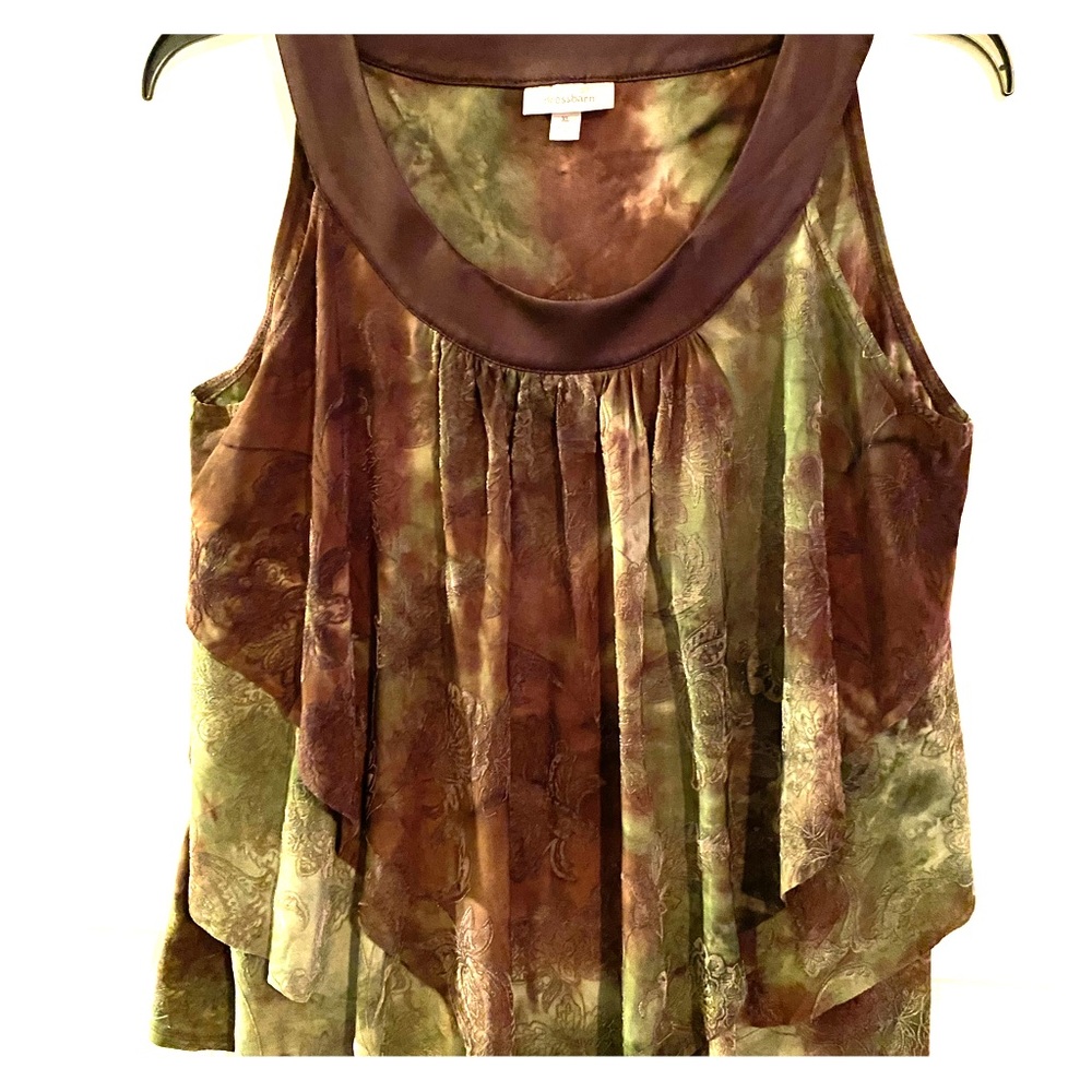 Dress barn sleeveless top